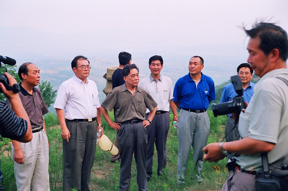 2001ʡ쵼񿼲ͷɽ.JPG